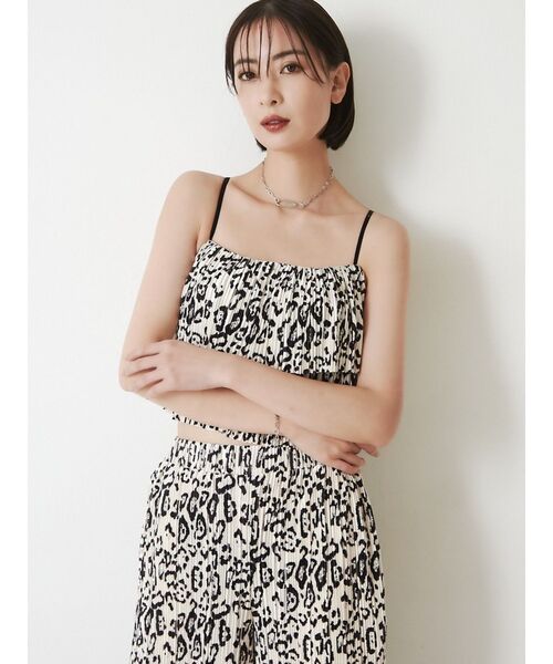 GYDA(ジェイダ)の「【セットアップ着用可】tieredサテンプリーツビスチェ(キャミソール・レディース・ブラック/その他/ミント/その他2・FREE)」の16枚目の写真