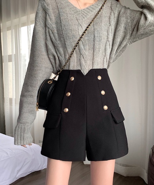 Loueme（ルエム）の「ゴールドボタンハイウエストショートパンツ（その他パンツ・レディース・ブラック/ブラウン・FREE/M/S）」の16枚目の写真