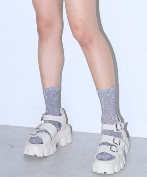 FREE'S MART（フリーズマート）の「バックベルトサンダル（サンダル・レディース・ホワイト/ブラック・MEDIUM/LARGE）」の2枚目の写真