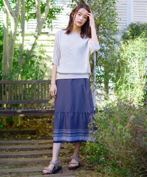 J.PRESS(ジェイプレス)の「リネンシルクコード ボートネック ニット(ニット/セーター・レディース・ベージュ系/ネイビー系/イエロー系・T15/T13)」の4枚目の写真