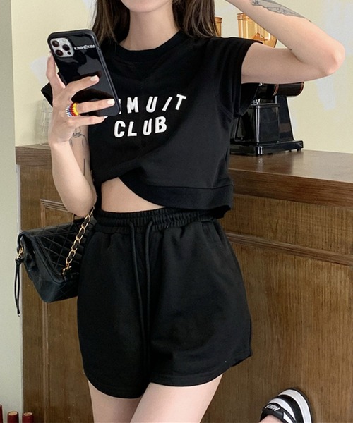 me+em select(ミームセレクト)の「【上下2点セット】CLUB LOGOTシャツ&ショートパンツ セットルームウェア(ルームウェア/パジャマ・レディース・ブラック/ベージュ/グレー/ブルー・FREE)」の6枚目の写真
