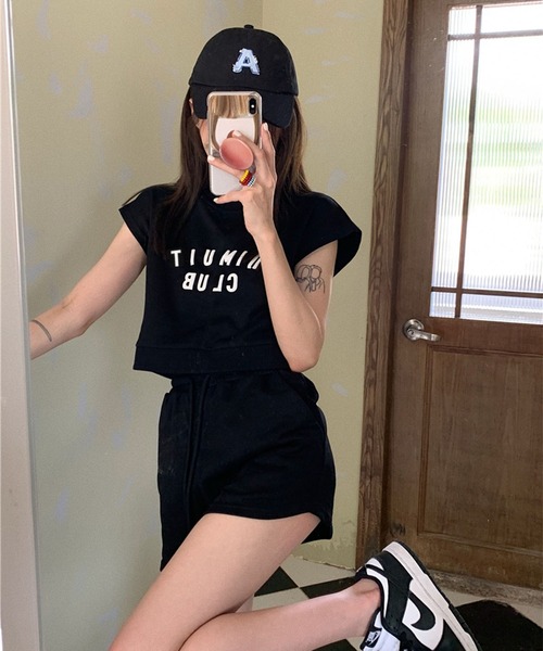 me+em select(ミームセレクト)の「【上下2点セット】CLUB LOGOTシャツ&ショートパンツ セットルームウェア(ルームウェア/パジャマ・レディース・ブラック/ベージュ/グレー/ブルー・FREE)」の8枚目の写真