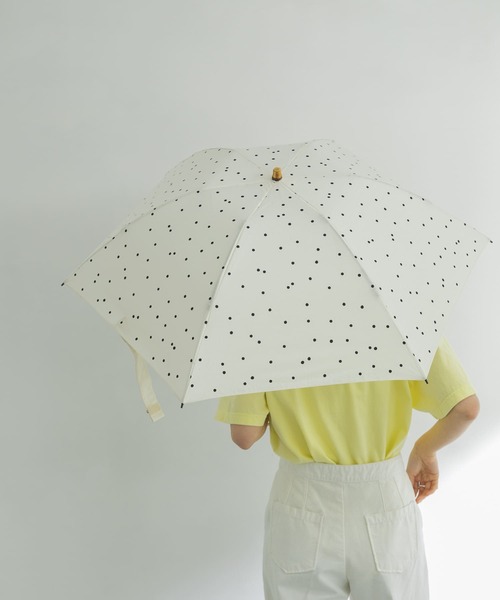 URBAN RESEARCH（アーバンリサーチ）の「『晴雨兼用・折り畳み式』バンブーコンパクトパラソル（長傘・レディース・イエロー/ドット/ブラック・-）」の17枚目の写真