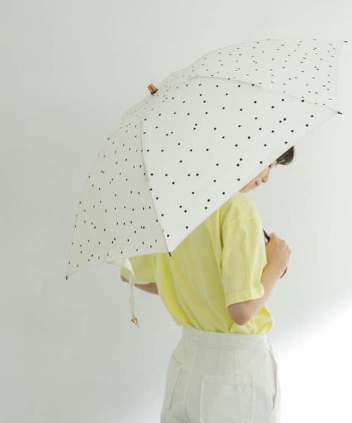 URBAN RESEARCH（アーバンリサーチ）の「『晴雨兼用・折り畳み式』バンブーコンパクトパラソル（長傘・レディース・イエロー/ドット/ブラック・-）」の19枚目の写真