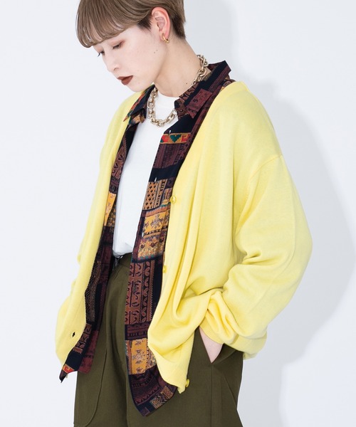 kutir（クティール）の「Vネックカラーカーディガン（カーディガン/ボレロ・レディース・ベージュ/パープル/レッド/ピンク/イエロー/ブルー/グリーン・FREE）」の22枚目の写真