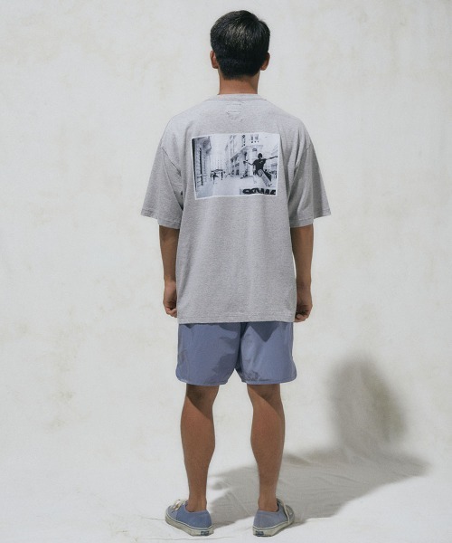 MAGIC NUMBER（マジック ナンバー）の「【MAGIC NUMBER】US COTTON PHOTO S/S TEE-SHIRT(LOOSE FIT)（Tシャツ/カットソー・メンズ・ホワイト/ヘザーグレー・LARGE/MEDIUM/X-LARGE）」の7枚目の写真