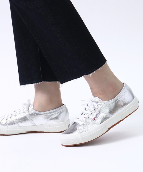SUPERGA（スペルガ）の「【 SUPERGA / スペルガ 】S002HG0　 KPK SUPERGA COTMETU KPA（スニーカー・レディース・シルバー・36/35/37/38/39）」の4枚目の写真