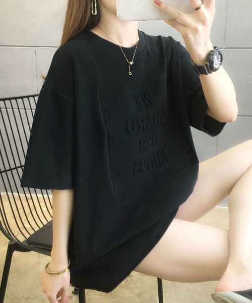 AsRiRe(アスリレイ)の「【AsRiRe】オーバーサイズ 立体ロゴTシャツ(Tシャツ/カットソー・レディース・ホワイト/ライトブルー/ブラック/ベージュ/グレー/グリーン/モカ・M)」の3枚目の写真