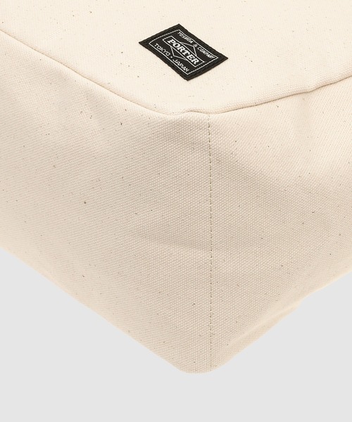 PORTER（ポーター）の「PORTER Wネーム "CdGH プリント キャンパスBAG（ショルダーバッグ・メンズ・キナリ・ONE SIZE）」の4枚目の写真