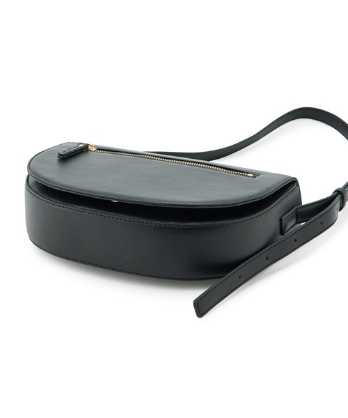 VIS（ビス）の「リサイクルフェイクレザーフロントジップハーフムーンショルダー【sustainable】（ショルダーバッグ・レディース・ブラック/キナリ/グリーン・FREE）」の7枚目の写真