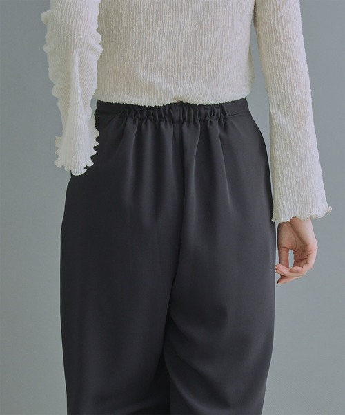 WHYTO.（ホワイト）の「「WHYTO. / ホワイト」Tuck trouser（その他パンツ・レディース・ブラック/ネイビー・38/36）」の17枚目の写真