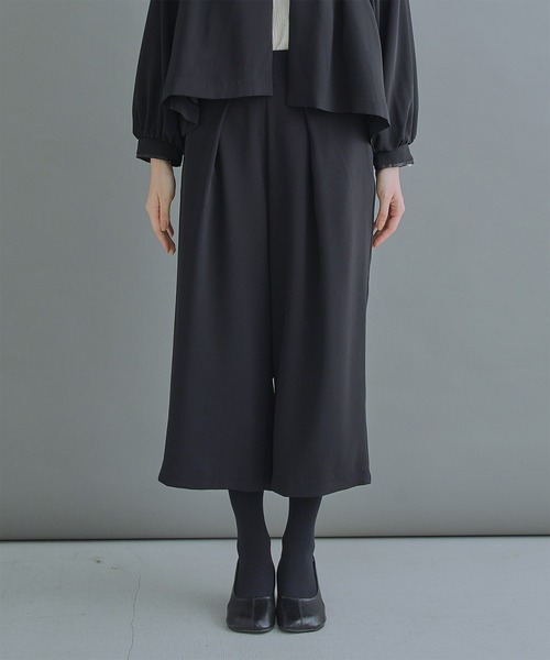 WHYTO.（ホワイト）の「「WHYTO. / ホワイト」Tuck trouser（その他パンツ・レディース・ブラック/ネイビー・38/36）」の18枚目の写真