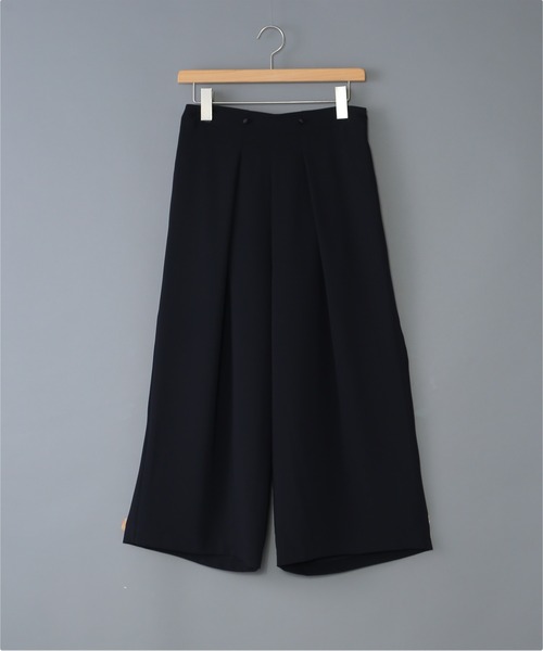 WHYTO.（ホワイト）の「「WHYTO. / ホワイト」Tuck trouser（その他パンツ・レディース・ブラック/ネイビー・38/36）」の21枚目の写真