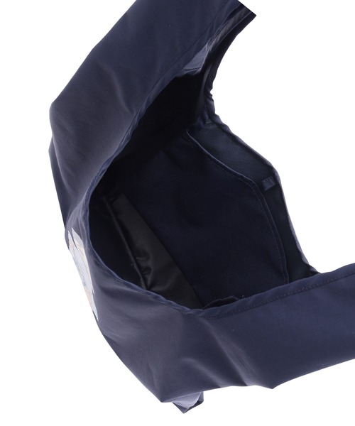 POLO RALPH LAUREN（ポロ ラルフ ローレン）の「ベルト付きレインバッグ　”POLO フレンチベア"（ショルダーバッグ・レディース・ブラック/ベージュ/ネイビー・FREE）」の12枚目の写真