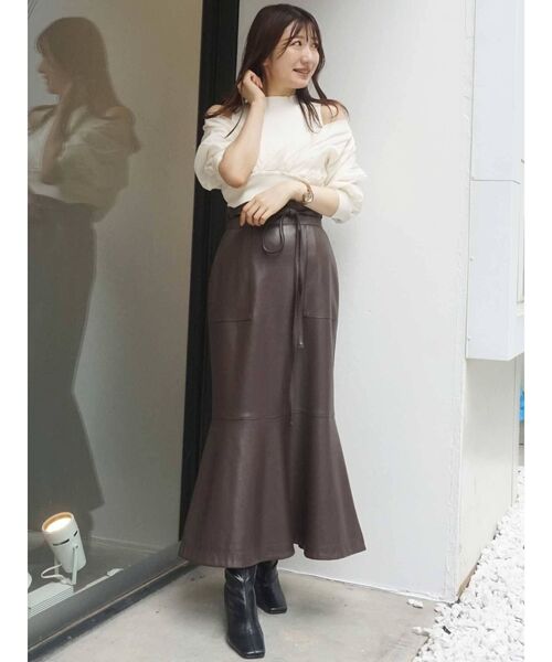 MERCURYDUO（マーキュリーデュオ）の「ハイウエストフェイクレザースカート（スカート・レディース・ブラウン/アイボリー・SMALL/MEDIUM）」の9枚目の写真