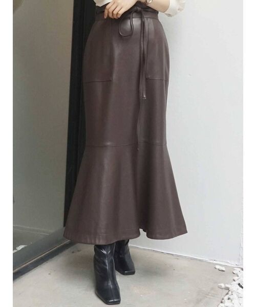 MERCURYDUO（マーキュリーデュオ）の「ハイウエストフェイクレザースカート（スカート・レディース・ブラウン/アイボリー・SMALL/MEDIUM）」の10枚目の写真