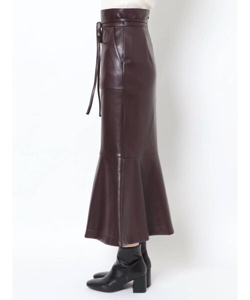 MERCURYDUO（マーキュリーデュオ）の「ハイウエストフェイクレザースカート（スカート・レディース・ブラウン/アイボリー・SMALL/MEDIUM）」の19枚目の写真