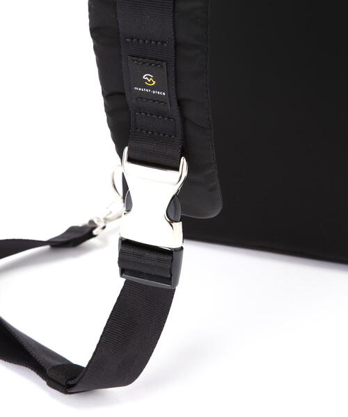 master-piece（マスターピース）の「master-piece（マスターピース）Progress スリングバッグ No.02393（ボディバッグ/ウエストポーチ・メンズ・ブラック/ネイビー・F）」の18枚目の写真