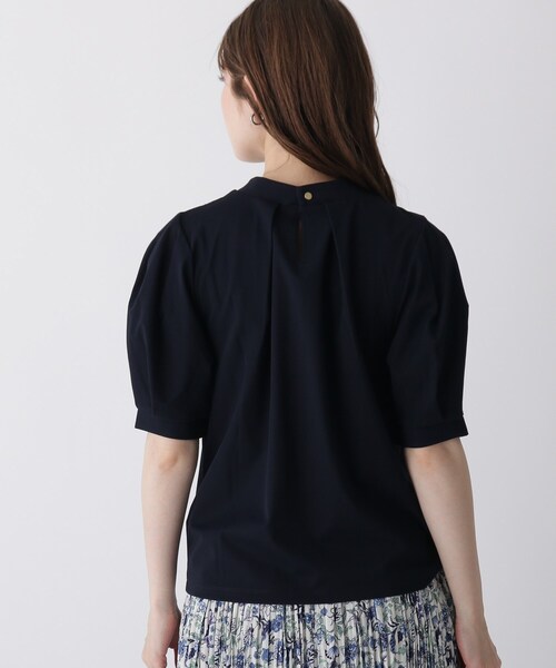 index（インデックス）の「◆ツイストネックトップス【WEB限定サイズ】（Tシャツ/カットソー・レディース・オフホワイト/ネイビー/ピンクベージュ・36/38/40/42）」の6枚目の写真