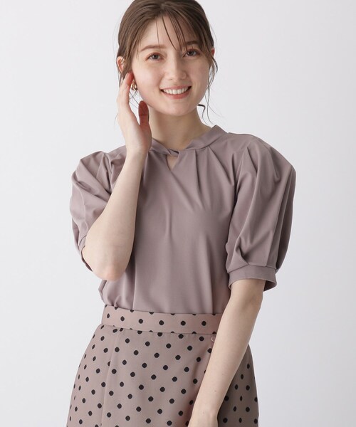 index（インデックス）の「◆ツイストネックトップス【WEB限定サイズ】（Tシャツ/カットソー・レディース・オフホワイト/ネイビー/ピンクベージュ・36/38/40/42）」の17枚目の写真