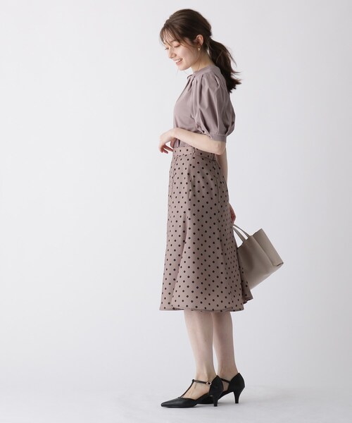 index（インデックス）の「◆ツイストネックトップス【WEB限定サイズ】（Tシャツ/カットソー・レディース・オフホワイト/ネイビー/ピンクベージュ・36/38/40/42）」の19枚目の写真