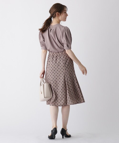 index（インデックス）の「◆ツイストネックトップス【WEB限定サイズ】（Tシャツ/カットソー・レディース・オフホワイト/ネイビー/ピンクベージュ・36/38/40/42）」の20枚目の写真