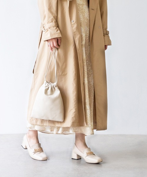menue(メヌエ)の「スクエアトゥ チェーンモチーフ ローファーパンプス(ローファー・レディース・ダークブラウン/アイボリー/ブラック・L/XS/M/S/LL/3L)」の7枚目の写真