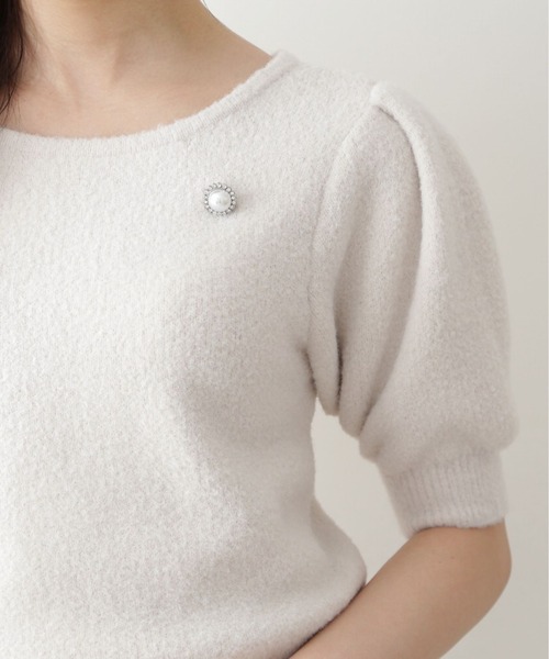 PROPORTION BODY DRESSING（プロポーションボディドレッシング）の「＜Ｅ＞ブローチ付きパフスリーブフェザーニット / 1212275800（ニット/セーター・レディース・オフホワイト/ダークグレー・FREE）」の4枚目の写真