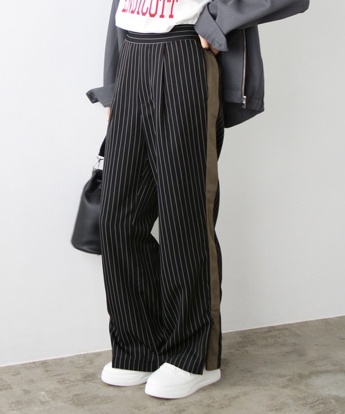 GeeRA(ジーラ)の「サイドライン裾スリットパンツ(その他パンツ・レディース・ブラック/ネイビー・SMALL/MEDIUM/LARGE)」の9枚目の写真