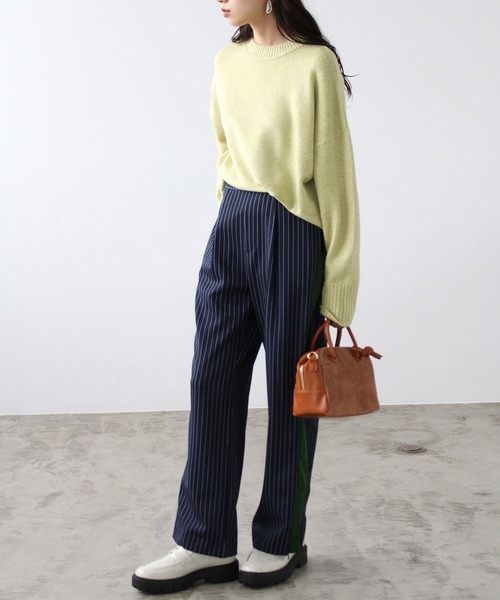 GeeRA(ジーラ)の「サイドライン裾スリットパンツ(その他パンツ・レディース・ブラック/ネイビー・SMALL/MEDIUM/LARGE)」の14枚目の写真
