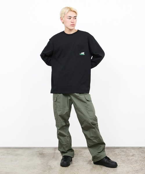 HUF(ハフ)の「MAGIC DRAGON POCKET LS TEE / HUF ロングスリーブ ポケットTシャツ(Tシャツ/カットソー・メンズ・ホワイト/ブラック/ベージュ系その他/ワイン・MEDIUM/LARGE/X-LARGE/XX-LARGE/SMALL)」の10枚目の写真