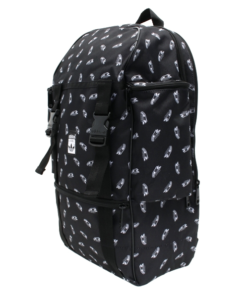 adidas(アディダス)の「ユニセックス アディダス スーパースター柄 バックパック リュック adidas BP CAMP SS S20109(バックパック/リュック・メンズ・ブラック・ONE SIZE)」の9枚目の写真