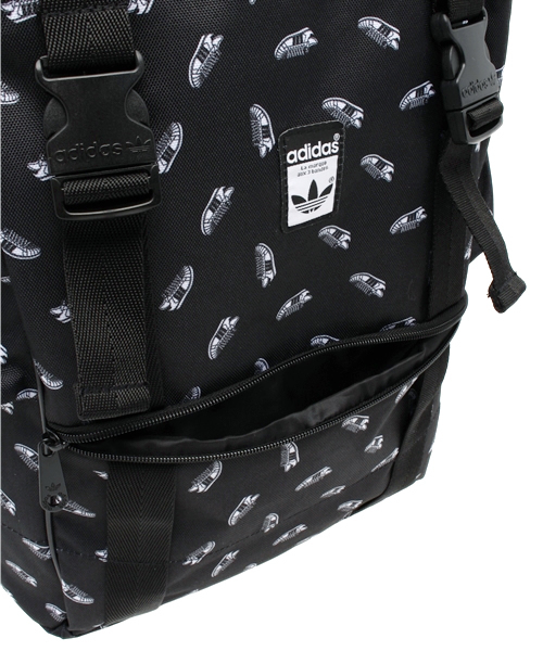 adidas(アディダス)の「ユニセックス アディダス スーパースター柄 バックパック リュック adidas BP CAMP SS S20109(バックパック/リュック・メンズ・ブラック・ONE SIZE)」の6枚目の写真