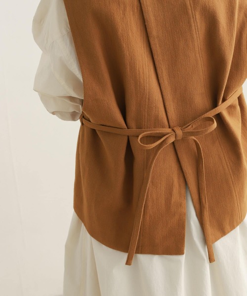 URBAN RESEARCH DOORS（アーバンリサーチドアーズ）の「『セットアップ対応』 キモウヘリンボーンベスト（ベスト・レディース・チャコールグレー/キャメル・MEDIUM）」の6枚目の写真