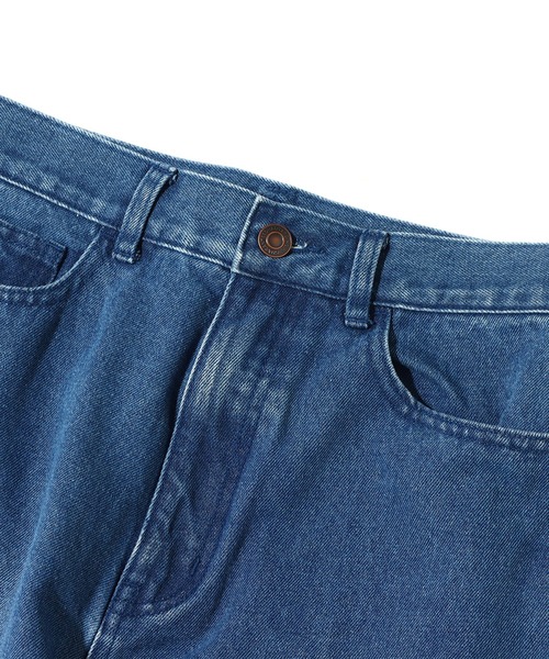 atmos pink（アトモスピンク）の「atmos pink 切りっぱなし デニムパンツ / アトモスピンク キリッパナシ デニムパンツ（デニムパンツ・レディース・ブルー/ブラック・M/L）」の4枚目の写真