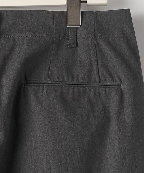 green label relaxing(グリーンレーベルリラクシング)の「FINE BASIC ハイツイストギャバ テーパード パンツ(チノパンツ・メンズ・ベージュ/ダークグレー・S/M/L)」の17枚目の写真