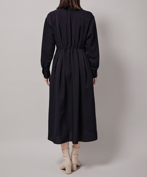ROPE'（ロペ）の「ウエストタックシャツワンピース（シャツワンピース・レディース・ブラック/ネイビー・38/36）」の10枚目の写真