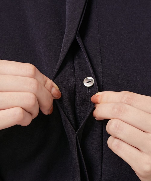 ROPE'（ロペ）の「ウエストタックシャツワンピース（シャツワンピース・レディース・ブラック/ネイビー・38/36）」の12枚目の写真
