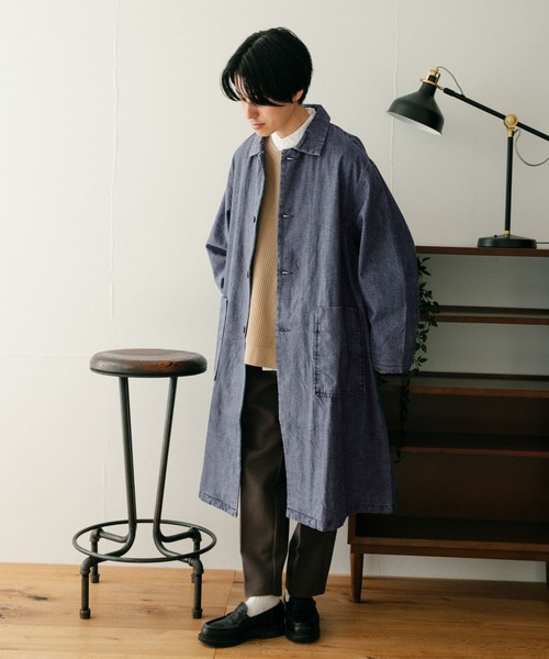 ITEMS URBANRESEARCH（アイテムズ アーバンリサーチ）の「スラブデニム バルマカーンオーバーコート（ステンカラーコート・メンズ・インディゴブルー/ライトインディゴブルー・LARGE/MEDIUM）」の8枚目の写真