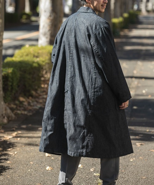 ITEMS URBANRESEARCH（アイテムズ アーバンリサーチ）の「スラブデニム バルマカーンオーバーコート（ステンカラーコート・メンズ・インディゴブルー/ライトインディゴブルー・LARGE/MEDIUM）」の11枚目の写真