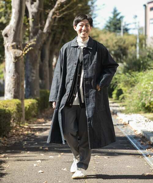 ITEMS URBANRESEARCH（アイテムズ アーバンリサーチ）の「スラブデニム バルマカーンオーバーコート（ステンカラーコート・メンズ・インディゴブルー/ライトインディゴブルー・LARGE/MEDIUM）」の12枚目の写真
