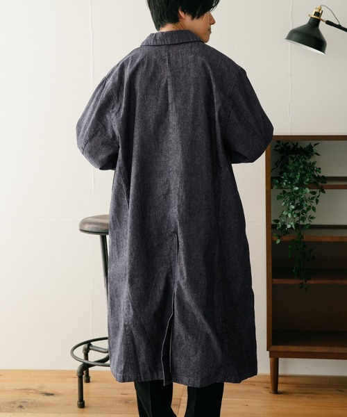 ITEMS URBANRESEARCH（アイテムズ アーバンリサーチ）の「スラブデニム バルマカーンオーバーコート（ステンカラーコート・メンズ・インディゴブルー/ライトインディゴブルー・LARGE/MEDIUM）」の16枚目の写真