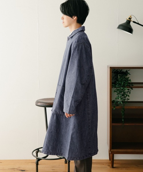 ITEMS URBANRESEARCH（アイテムズ アーバンリサーチ）の「スラブデニム バルマカーンオーバーコート（ステンカラーコート・メンズ・インディゴブルー/ライトインディゴブルー・LARGE/MEDIUM）」の20枚目の写真