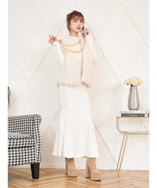 Darich（ダーリッチ）の「ミックスファーショートベスト（ベスト