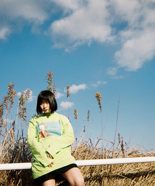 ONE DAY KMC (ワンデイケーエムシー)の「DEPROID / DEPROID×Itaru straw L/S TEE(Tシャツ/カットソー・メンズ・ブラック/ブラウン/ライム・FREE)」の4枚目の写真
