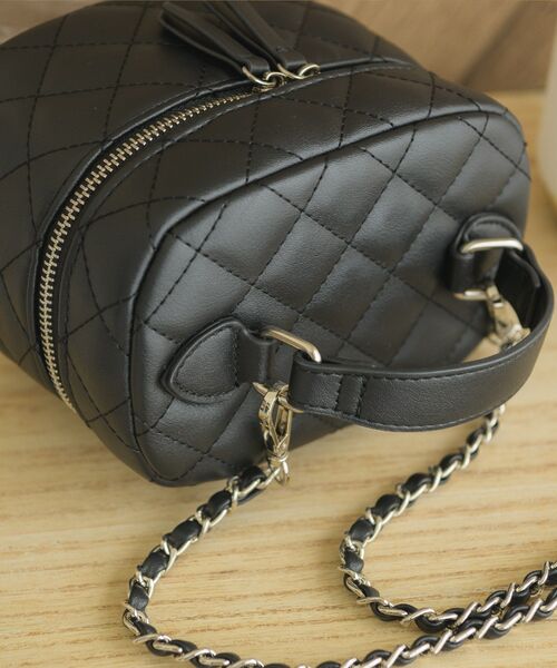 ems excite（エムズエキサイト）の「キルティングバニティショルダー（ショルダーバッグ・レディース・ブラック/ナチュラル/ピンク・ONE SIZE）」の11枚目の写真