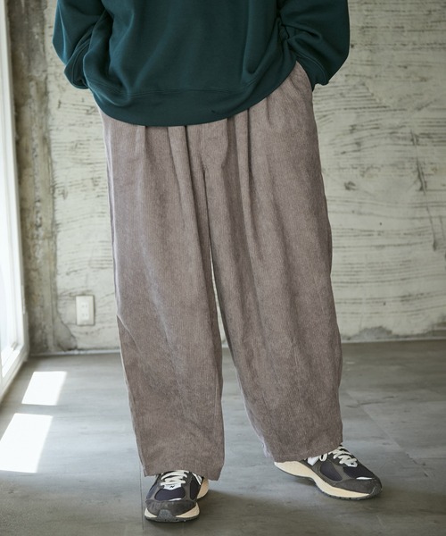 iisy（イージー）の「iisy / コーデュロイバルーンパンツ（その他パンツ・メンズ・ダークブラウン/ライトグレー/ネイビー・M/L/S）」の3枚目の写真