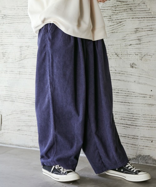iisy（イージー）の「iisy / コーデュロイバルーンパンツ（その他パンツ・メンズ・ダークブラウン/ライトグレー/ネイビー・M/L/S）」の9枚目の写真