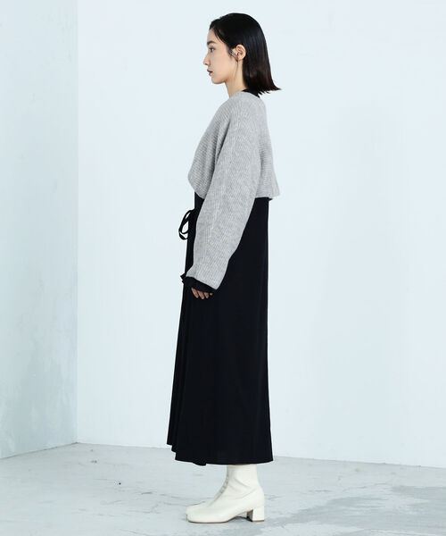 fredy emue(フレディエミュ)の「【セットアップ】ボレロニットセットワンピース(ワンピース・レディース・ブラック/オフホワイト・38)」の15枚目の写真