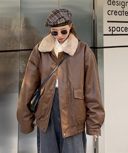 Doula Doula（ドゥーラドゥーラ）の「ヴィンテージライク合成皮革ブルゾンジャケット（ブルゾン・レディース・ブラック/ブラウン/グレイッシュベージュ・FREE）」の8枚目の写真